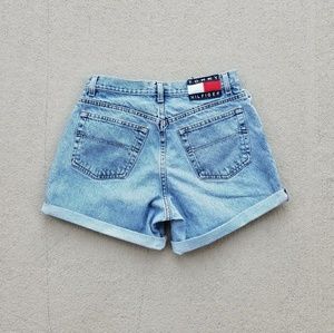 90s Tommy Hilfiger high jean shorts!